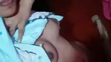 Hot Indian girl record her selfie