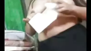 Chubby Bengali unmarried girl fingering viral video