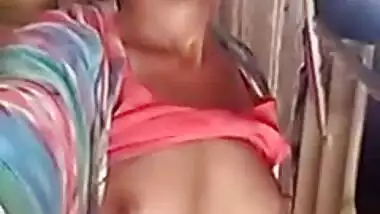 Cute Desi Girl Showing Boobs