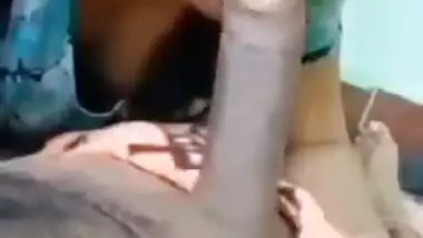 Wife blowjob on TikTok caught by husband viral video