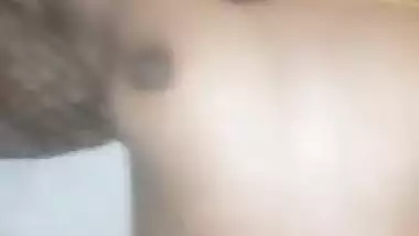 Amateur Tamil Bhabhi Nude MMS