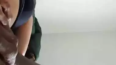 Indian pussy of bhabhi fingered MMS