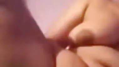 Lankan girl showing nude on video call