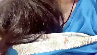 Girlfriend in glasses showing big boobs viral MMS