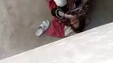 Sasur bahu xxx spy clip from Rajasthan