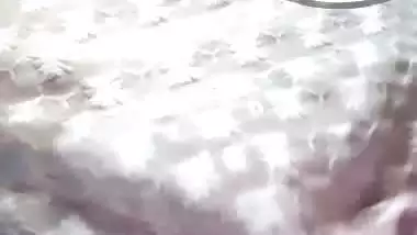 Desi tanker girlfriend shows big boobs on video call