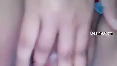 Sexy Indian Girl Fingering