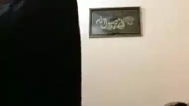 Every lover of big tits porn will be impressed with these Desi boobs