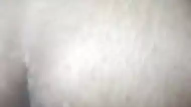 Desi Bhabhi ke choot mein Baingan