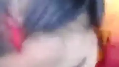 Bindi lady sucking lund – Outdoor blowjob sex