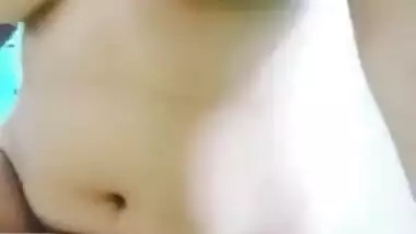 Naked Indian chick with big XXX nipples records sex video for lover