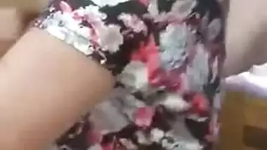 Sexy Bhabhi Weraing Cloths