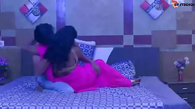 Uff (2020) UnCensored Nude Web Series – Part 1