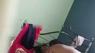 Nasty neighbor records an HD desi porn of a couple