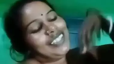 Village wife boob sucking by husband viral MMS