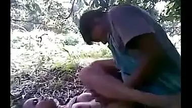 Indian teen outdoor sex with local guys