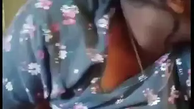 Madurai lady hot Tamil sex video of sucking multiple dicks