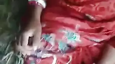 Desi Bhabhi Giving Blowjob