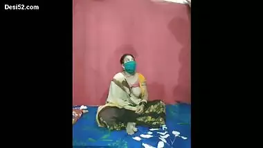 Desi corrupt wife cheating with neighbour