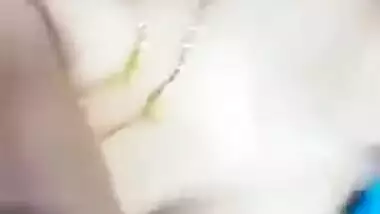 Desi cute girl showing her boobs