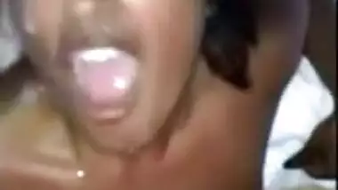 Horny Babe From Chennai Gives Blowjob And Receives Cumshots
