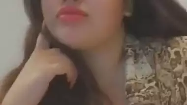 Desi beauty exposing her huge boobs selfie MMS video