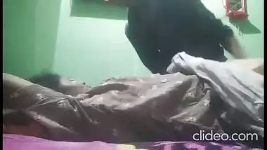 Tamil wife boob sucking by husband viral midnight sex