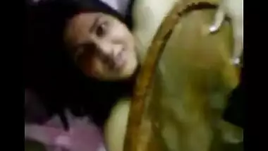 Gujarati big boobs bhabhi shy to expose nakedness