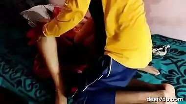 Theba pussy full of fluid after long gap