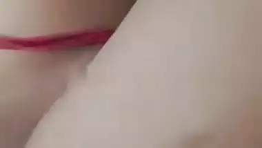 Kolkata sex video of 19-year-old girl moaning while fucking