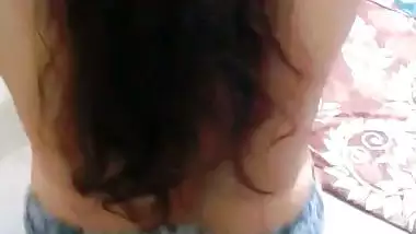 Gives a desi blowjob to her uncle for a dress