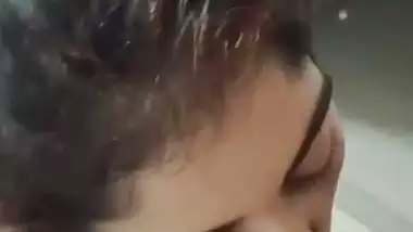 Attractive eyes desi girl giving blowjob to manager