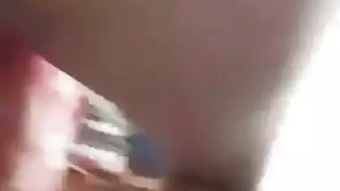 Wild man’s hard sex makes his wife moan in Bangla sex video