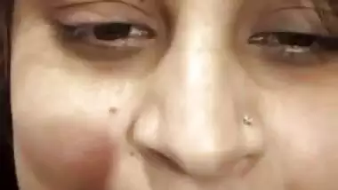 Man enjoys Pakistani video call sex with a milf from Karachi