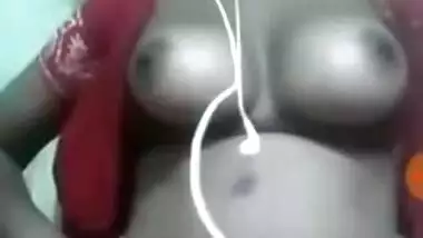 Desi Beautiful Girl Showing Her Boob on Imo video call-1