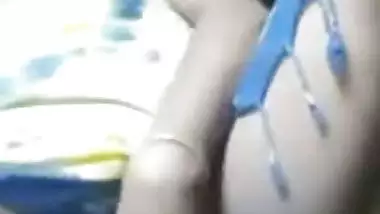 Village aunty desi fingering nude horny pussy