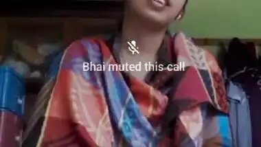 Indian video call sex chat of horny GF viral clip