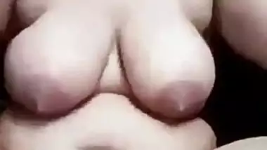 Big ass desi nude milf enjoys exposing her body