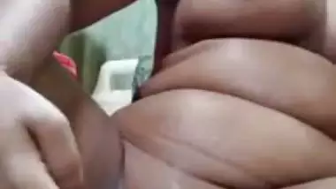 Big boob desi nude lady masturbates and moans