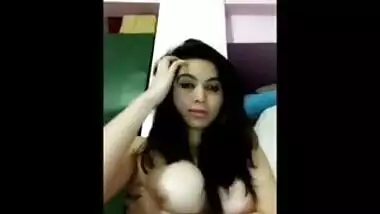 Indian babe Showing her boobs and Pussy Fingering