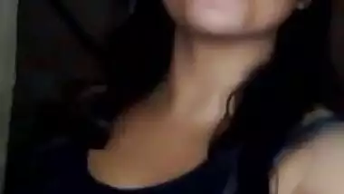 Sexy girl naked on cam