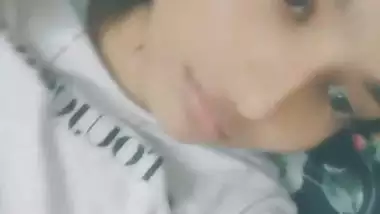 Cute girlfriend exposing nude big boobs viral selfie