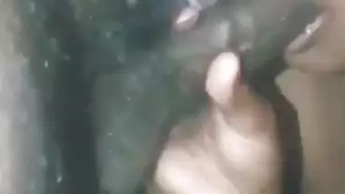 Malayali aunty kunna chappal video