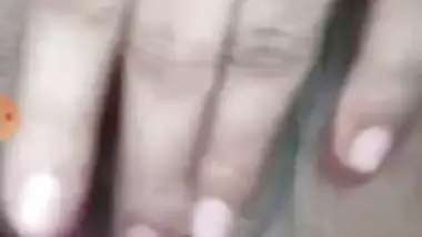 Cute Bengali girlfriend video call showing naked body