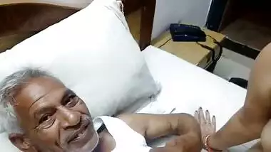 Naughty mature DESI couple latest MMS XXX video