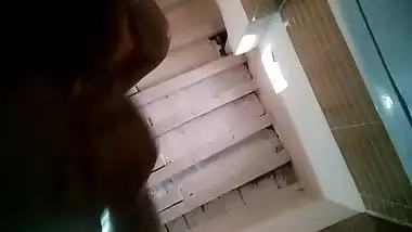 Shameless desi girl spreading ass in bath