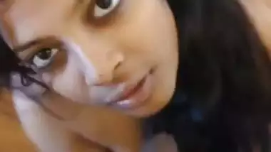 Mallu girlfriend boob show with blowjob to lover