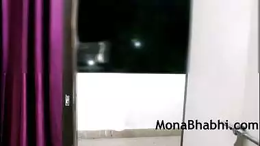 Tamil Aunty Outdoors With Her Husband Giving...