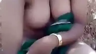 Dehati desi slut outdoor nude show