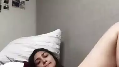 Desi nude Mumbai girl fucks her asshole with a makeup brush